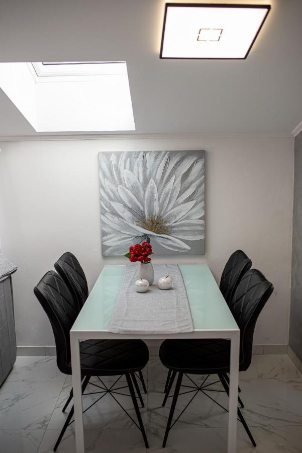 Il Dono Del Mare - Island Iz Apartment Veli Iz Ngoại thất bức ảnh